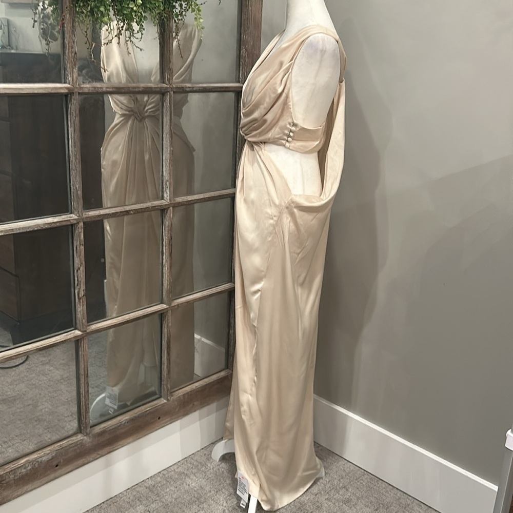 ASOS design satin plunge front maxi US 10 - Picture 5 of 7